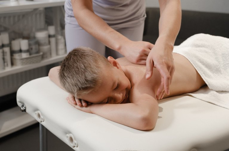 مساج الأطفال